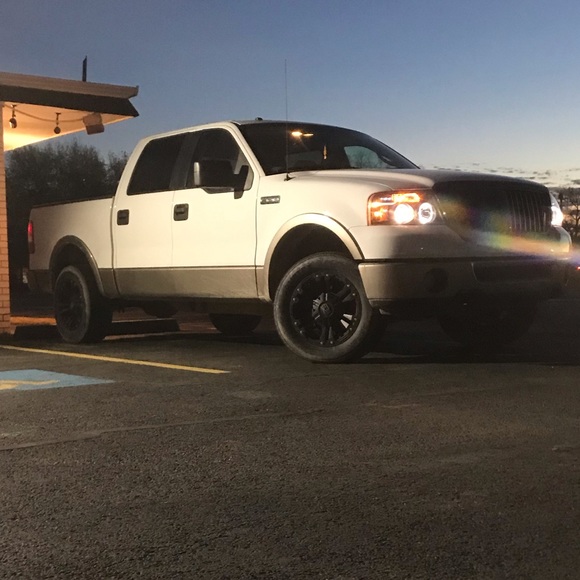 Meet your Posher, Sebastian - Picture 1 of 1